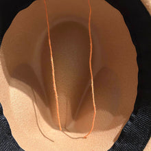 Cargar imagen en el visor de la galería, JAYAR Beige Hat
