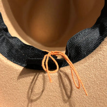Load image into Gallery viewer, JAYAR Beige Hat
