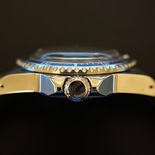 Cargar imagen en el visor de la galería, UNDERLINE SUB TYPE1 - VINTAGE BEZEL
