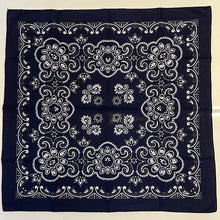 Carica l&#39;immagine nel visualizzatore di Gallery, Bandana XL Yoshi BLUE
