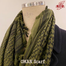 갤러리 뷰어에 이미지를 업로드하고,OMAN GREEN scarf - sciarpa
